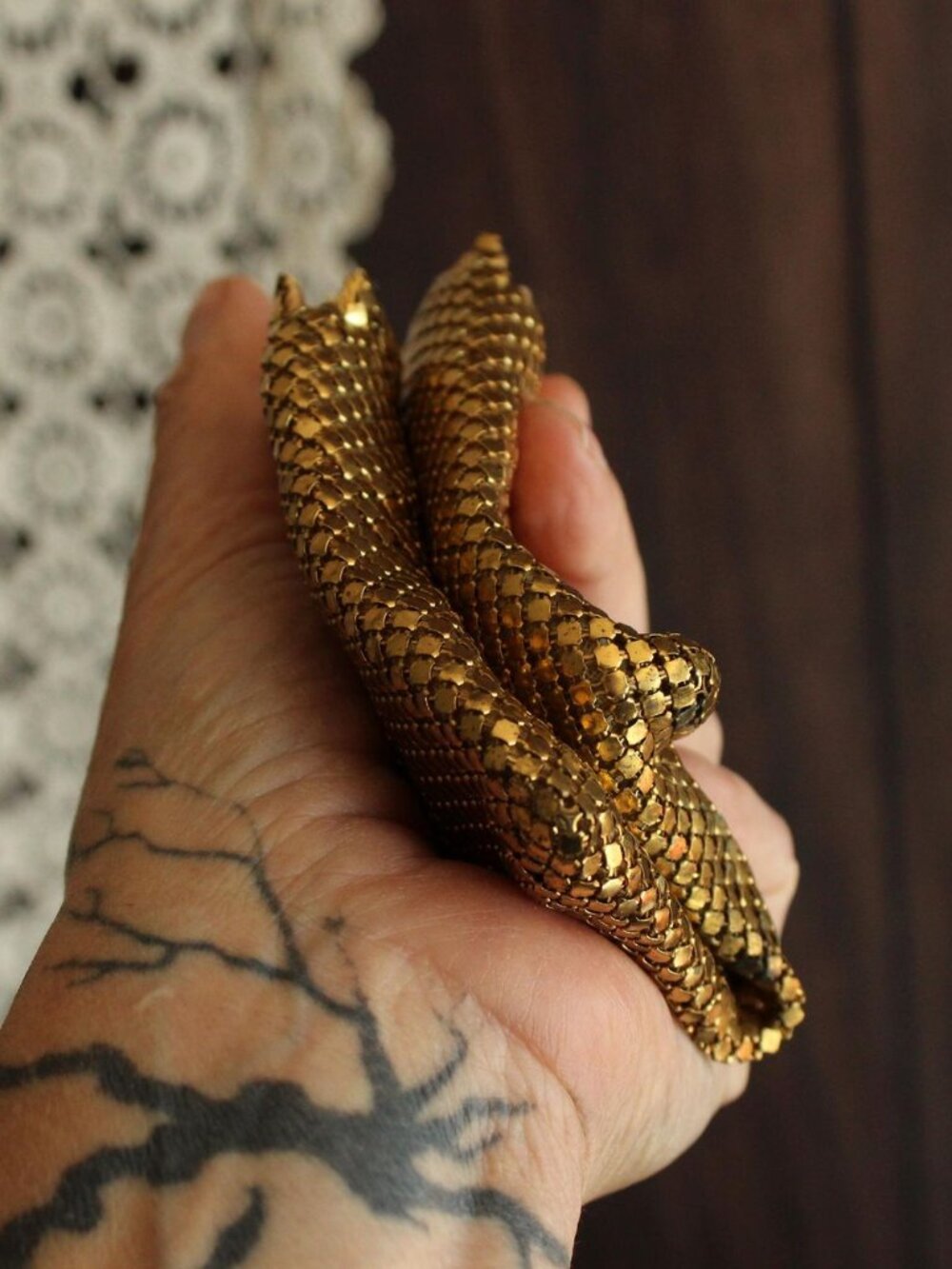 Vintage 1930s 1940s Clutch Purse, Gold Mesh Evening Bag, Art Deco, Possible Whit - Picture 12 of 13